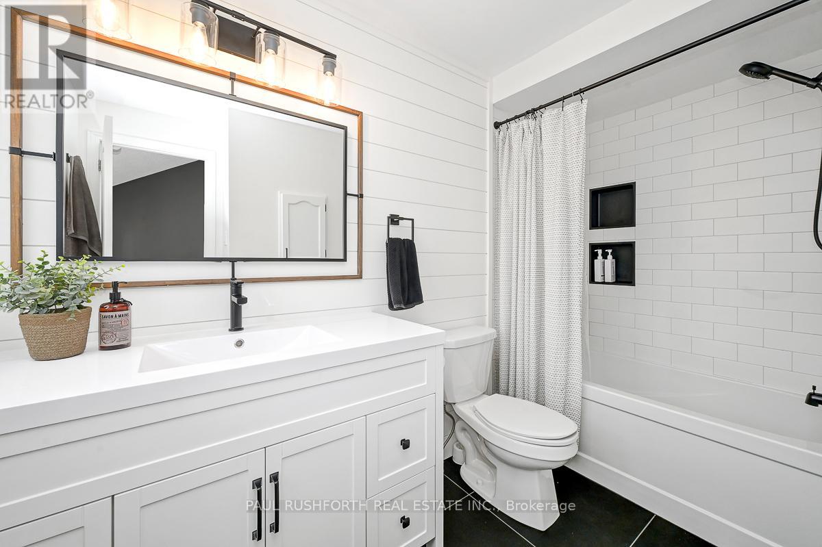 6118 Silverbirch Street, Ottawa, Ontario  K1W 1C4 - Photo 17 - X12414305