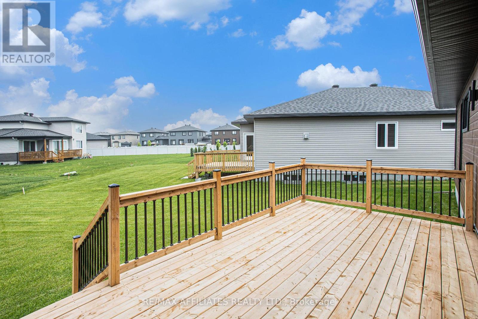 1353 Diamond Street, Clarence-Rockland, Ontario  K4K 0M6 - Photo 40 - X12414318