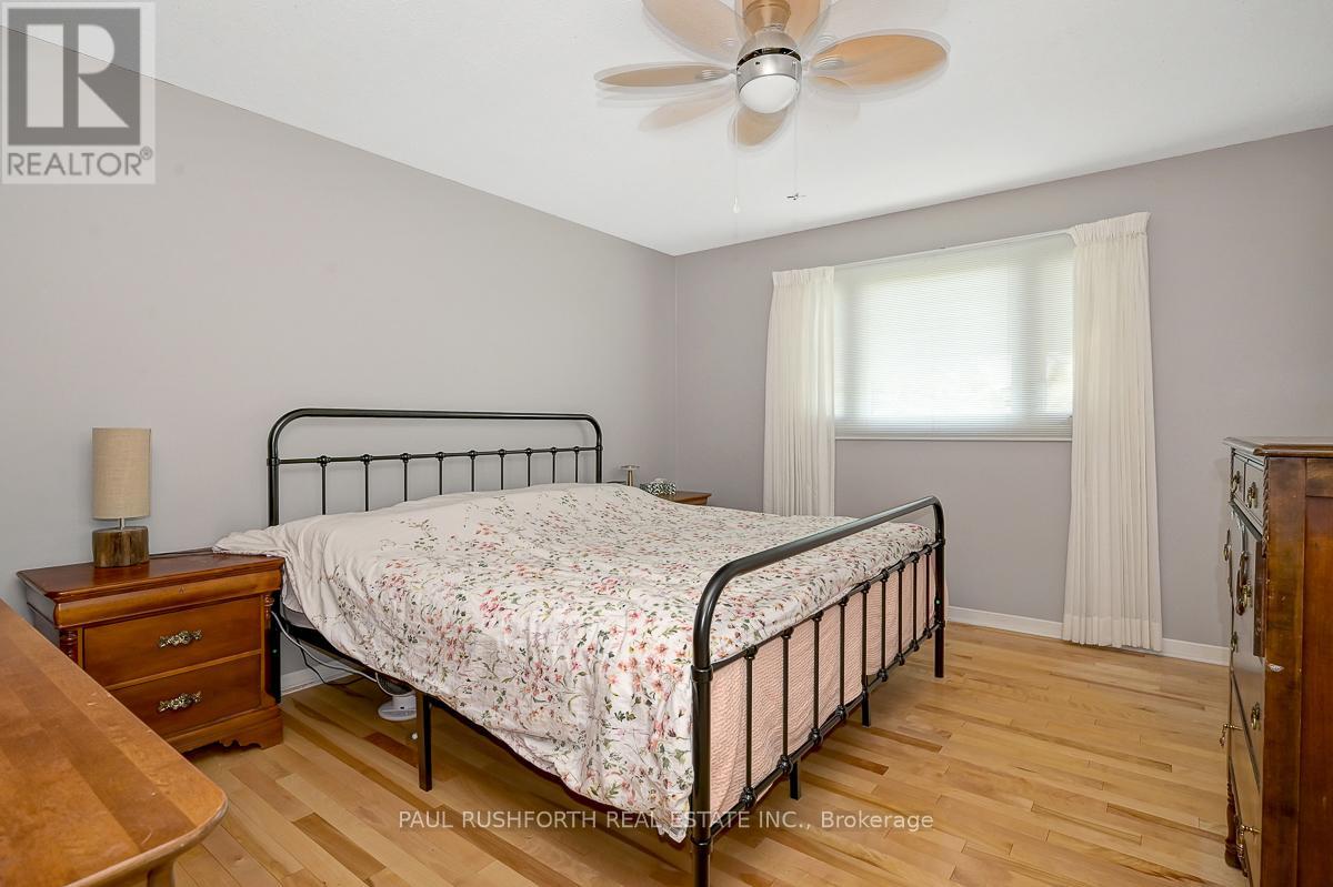 6351 Viseneau Drive, Ottawa, Ontario  K1C 2G8 - Photo 17 - X12414335