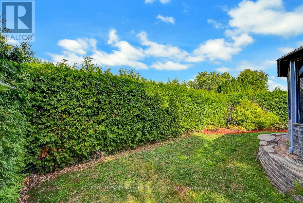6351 Viseneau Drive, Ottawa, Ontario  K1C 2G8 - Photo 26 - X12414335