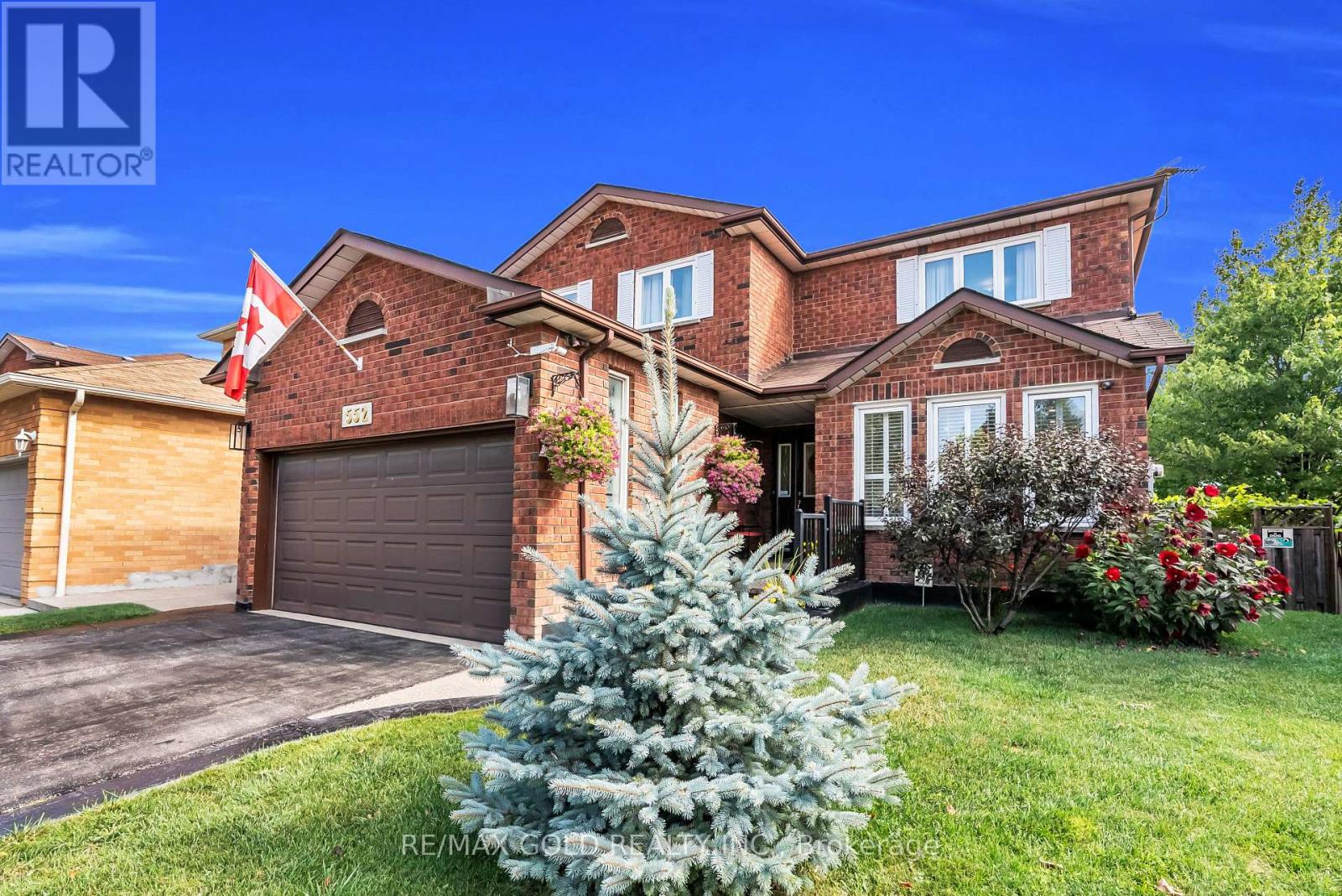 552 Farwell Crescent, Mississauga, Ontario  L5R 2A6 - Photo 2 - W12355008