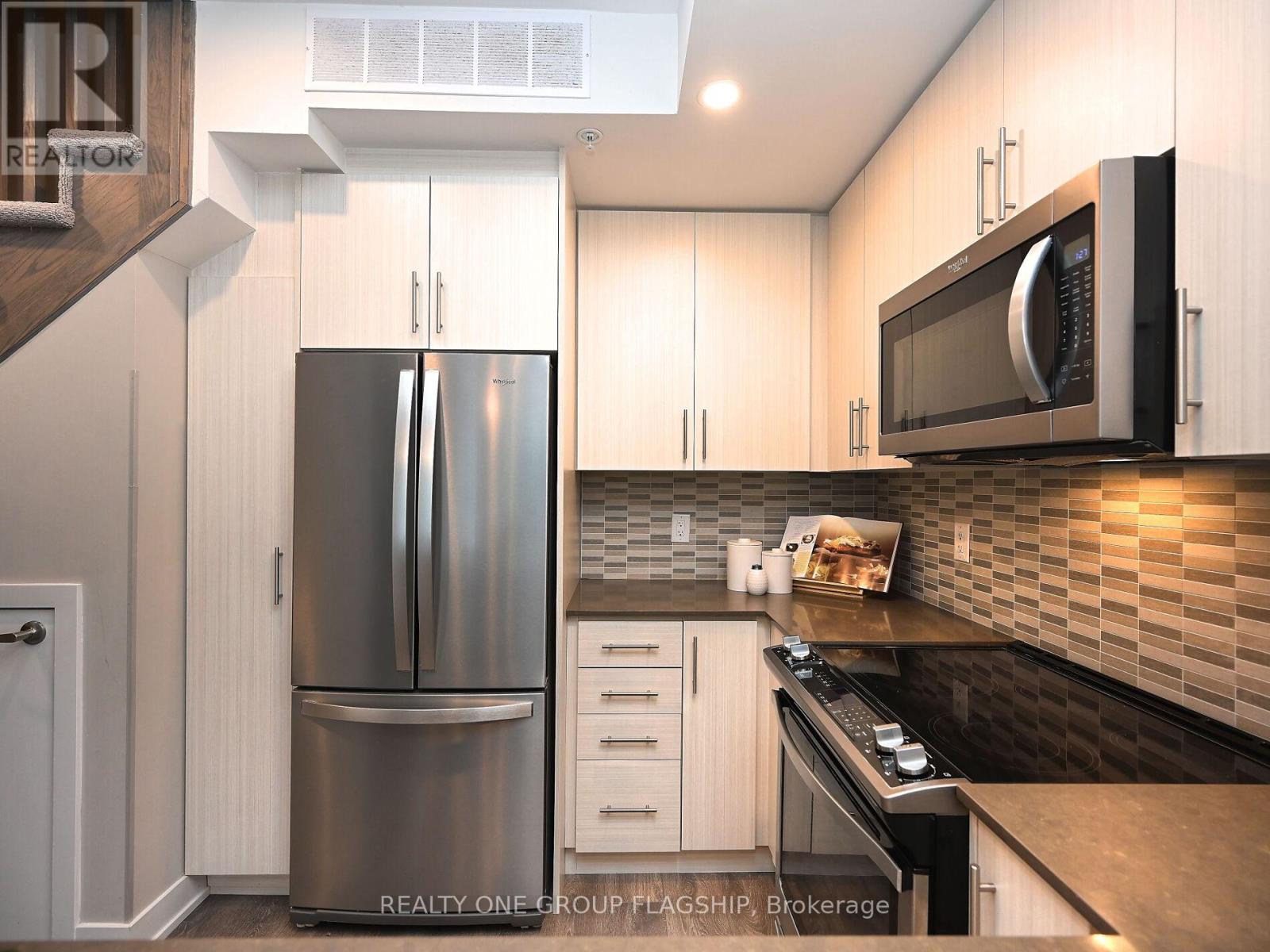 3 - 3492 Widdicombe Way, Mississauga, Ontario  L5L 0B9 - Photo 16 - W12414245
