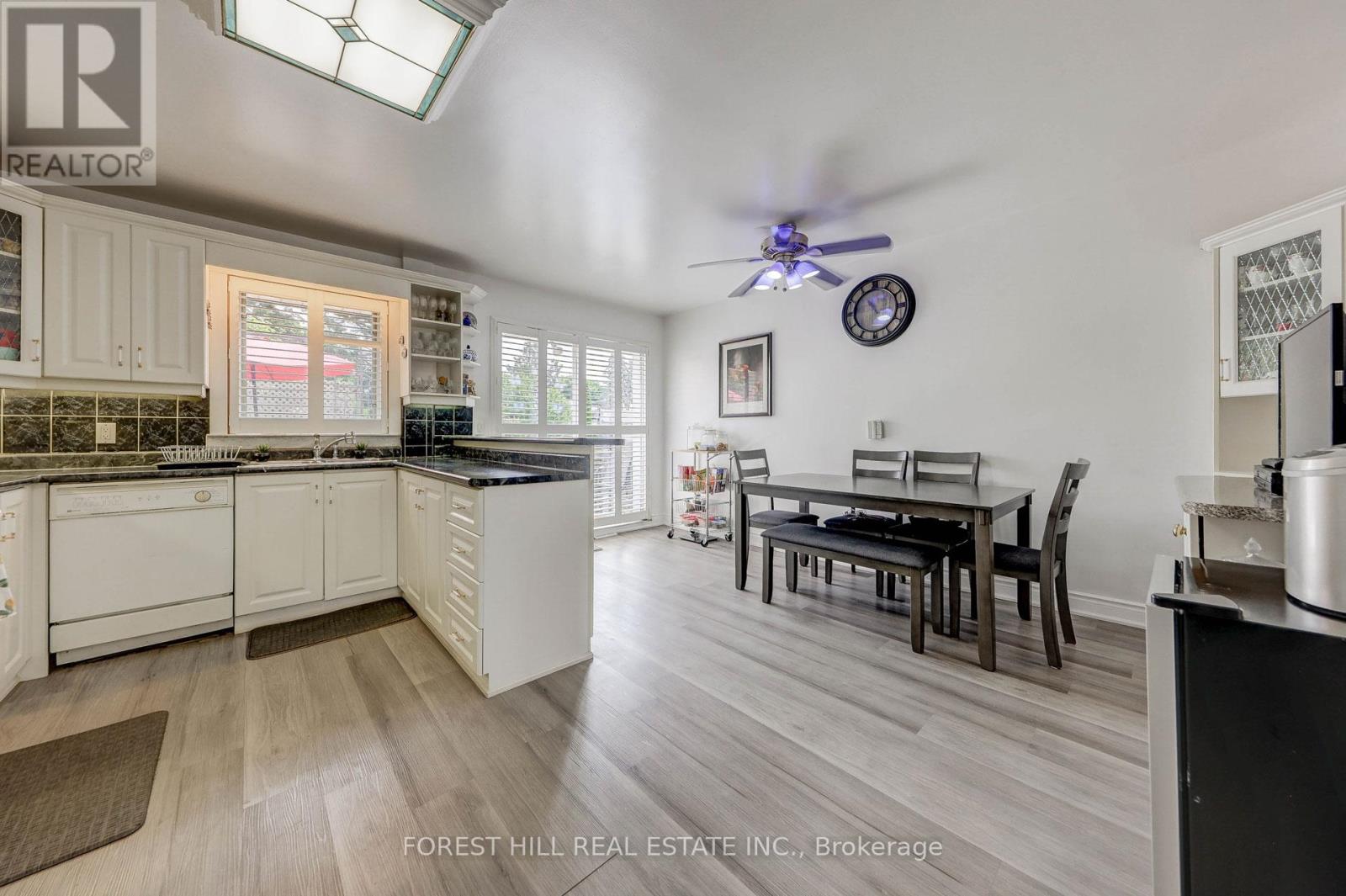 89 Portage Avenue, Toronto, Ontario  M9N 3H2 - Photo 10 - W12414247