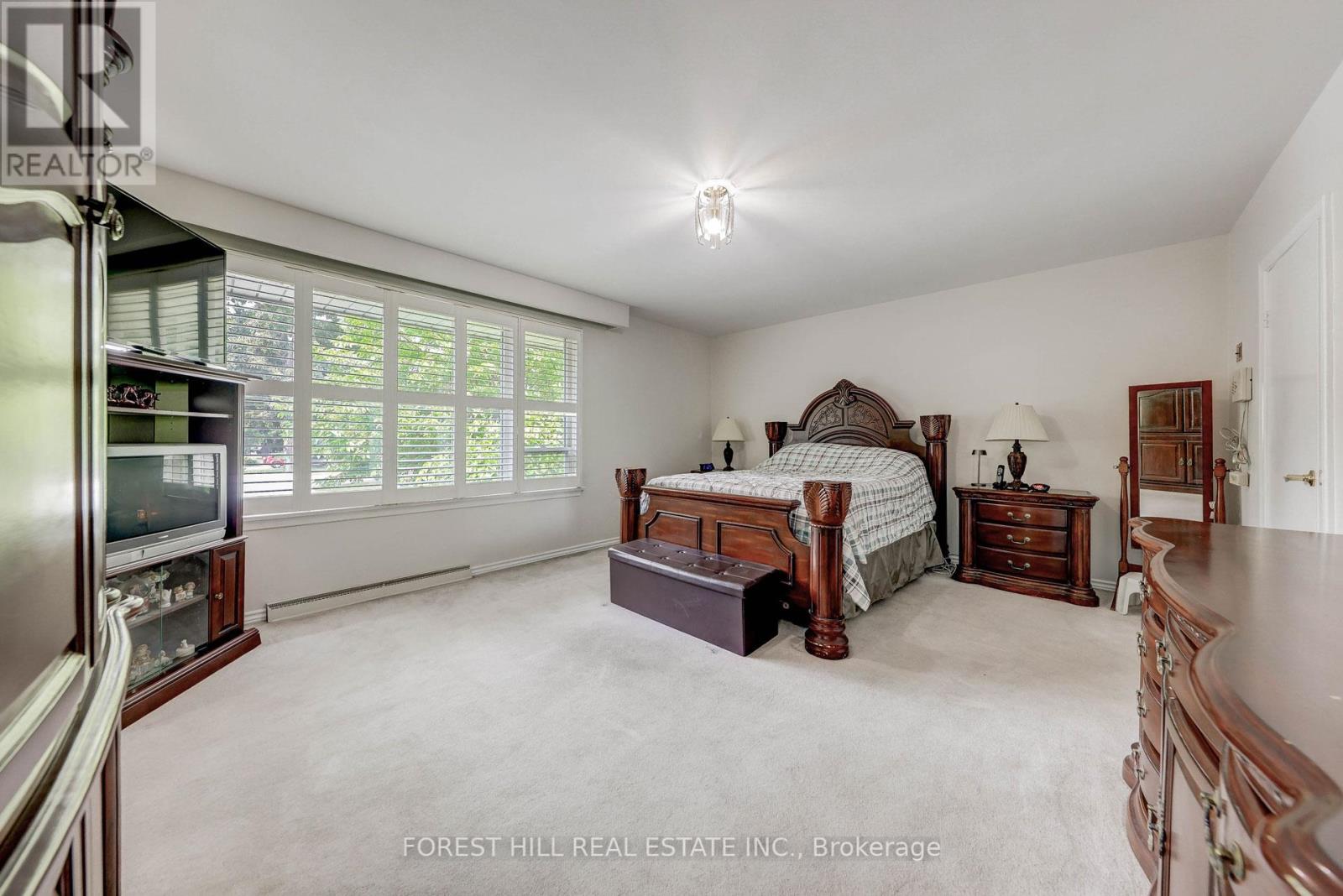 89 Portage Avenue, Toronto, Ontario  M9N 3H2 - Photo 19 - W12414247