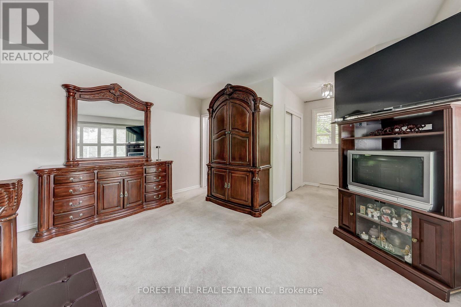 89 Portage Avenue, Toronto, Ontario  M9N 3H2 - Photo 22 - W12414247