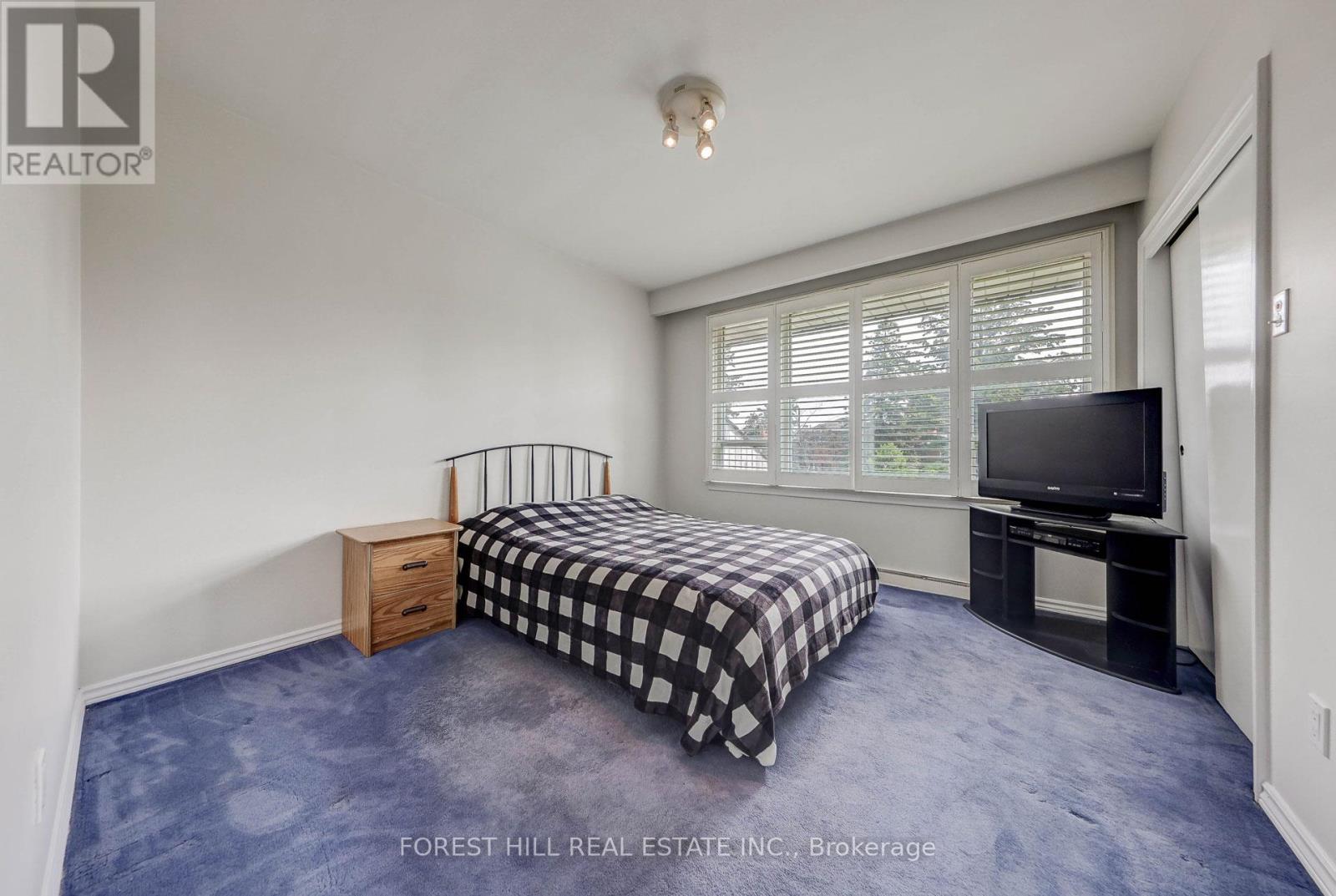 89 Portage Avenue, Toronto, Ontario  M9N 3H2 - Photo 23 - W12414247