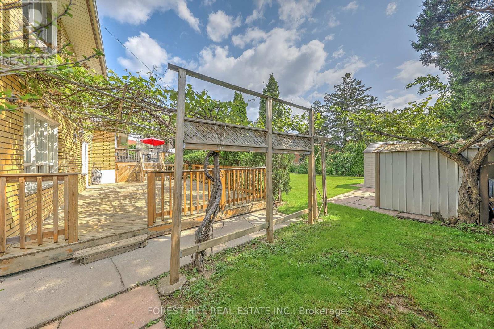 89 Portage Avenue, Toronto, Ontario  M9N 3H2 - Photo 37 - W12414247