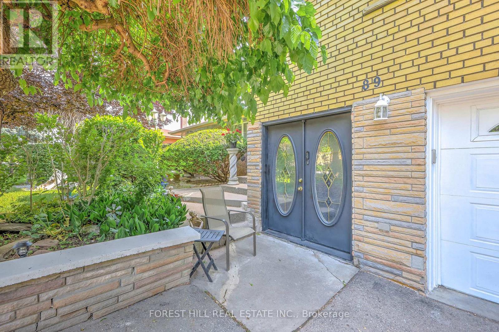 89 Portage Avenue, Toronto, Ontario  M9N 3H2 - Photo 5 - W12414247