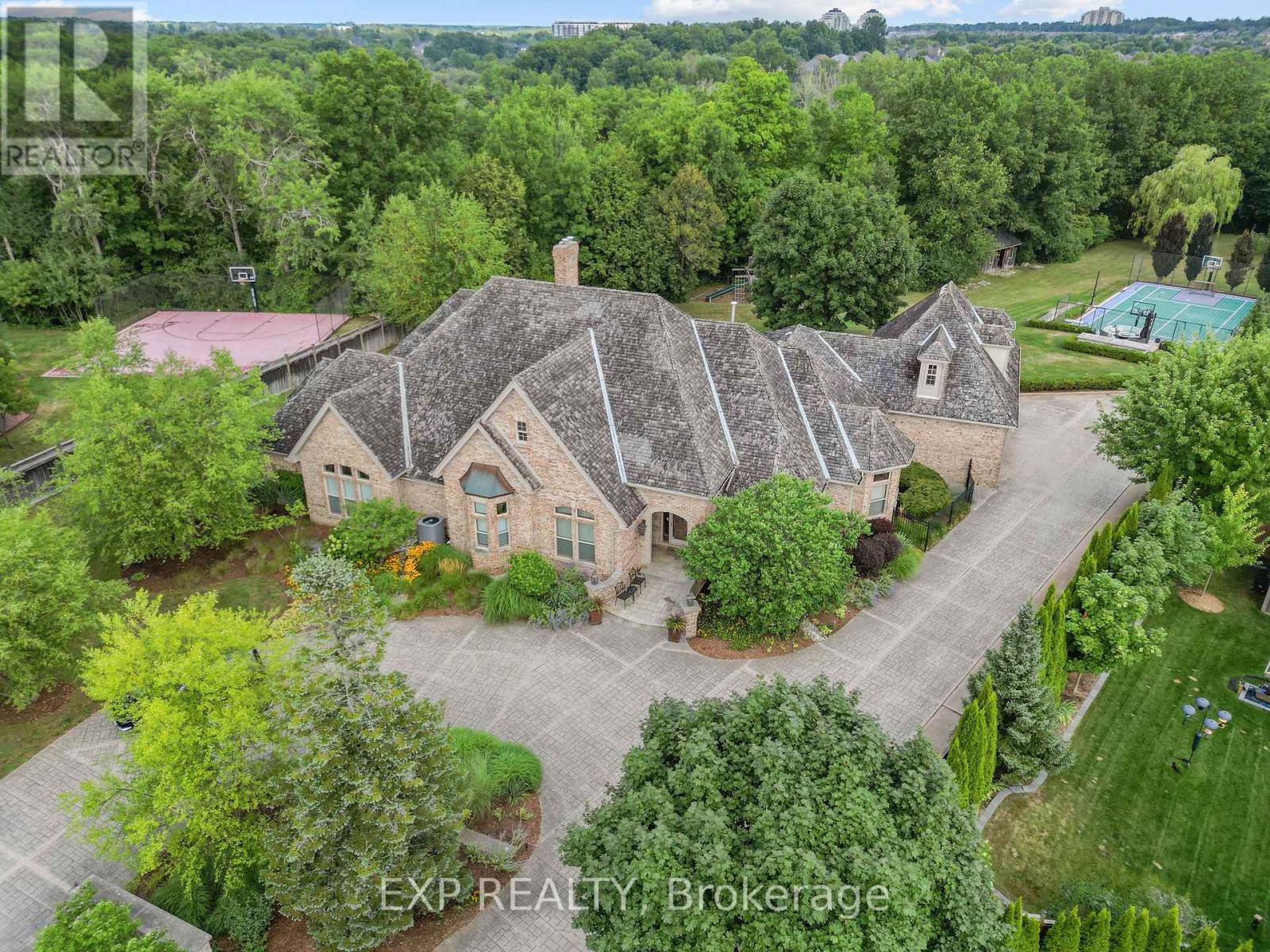 569 Franklinway Gate, London North, Ontario  N6G 5C8 - Photo 1 - X12413510