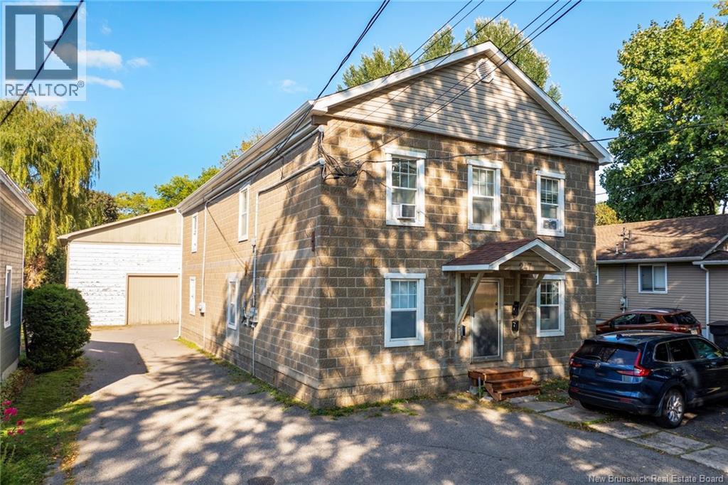 247 Dundonald Street, Fredericton, New Brunswick  E3B 1X1 - Photo 1 - NB127001