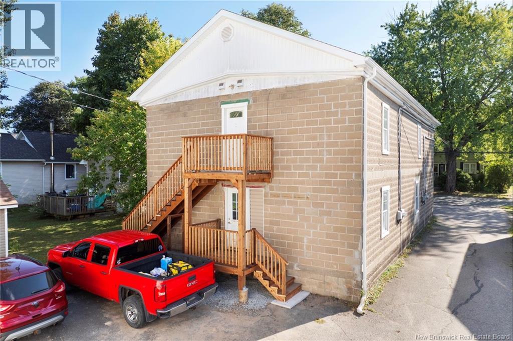 247 Dundonald Street, Fredericton, New Brunswick  E3B 1X1 - Photo 4 - NB127001