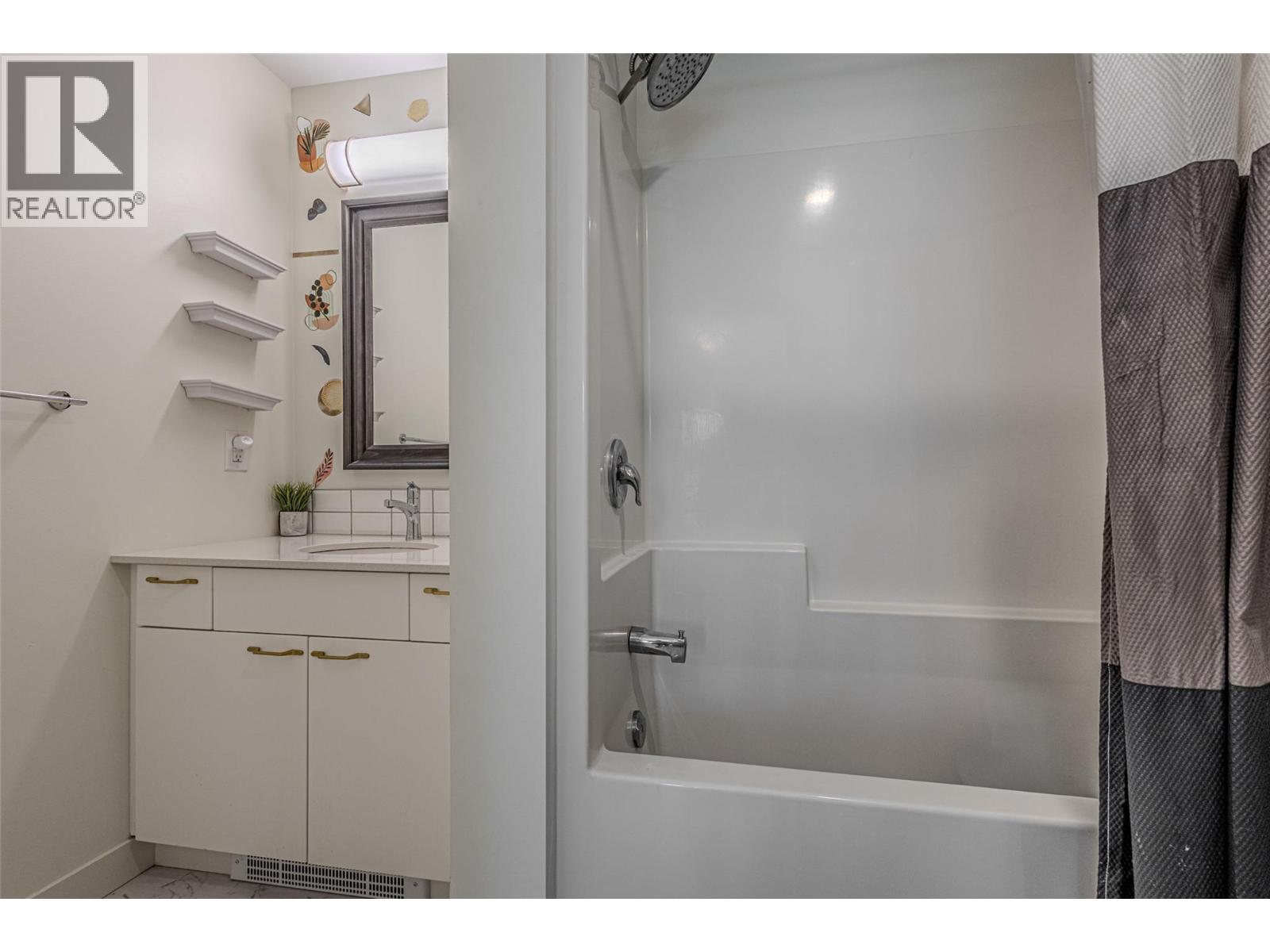 2250 Majoros Road Unit# 302 West Kelowna Photo 19 2250 Majoros Road Unit# 302 West Kelowna Photo 19