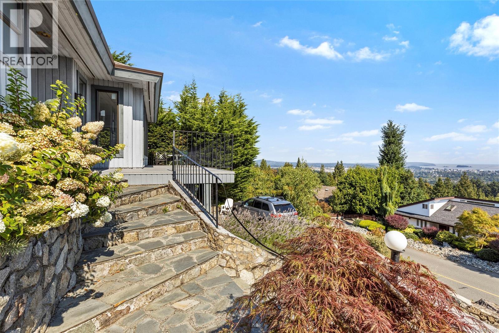 Property at 8870 Forest Park Dr image 3
