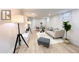 86 ARAMAN DRIVE, Toronto, Ontario