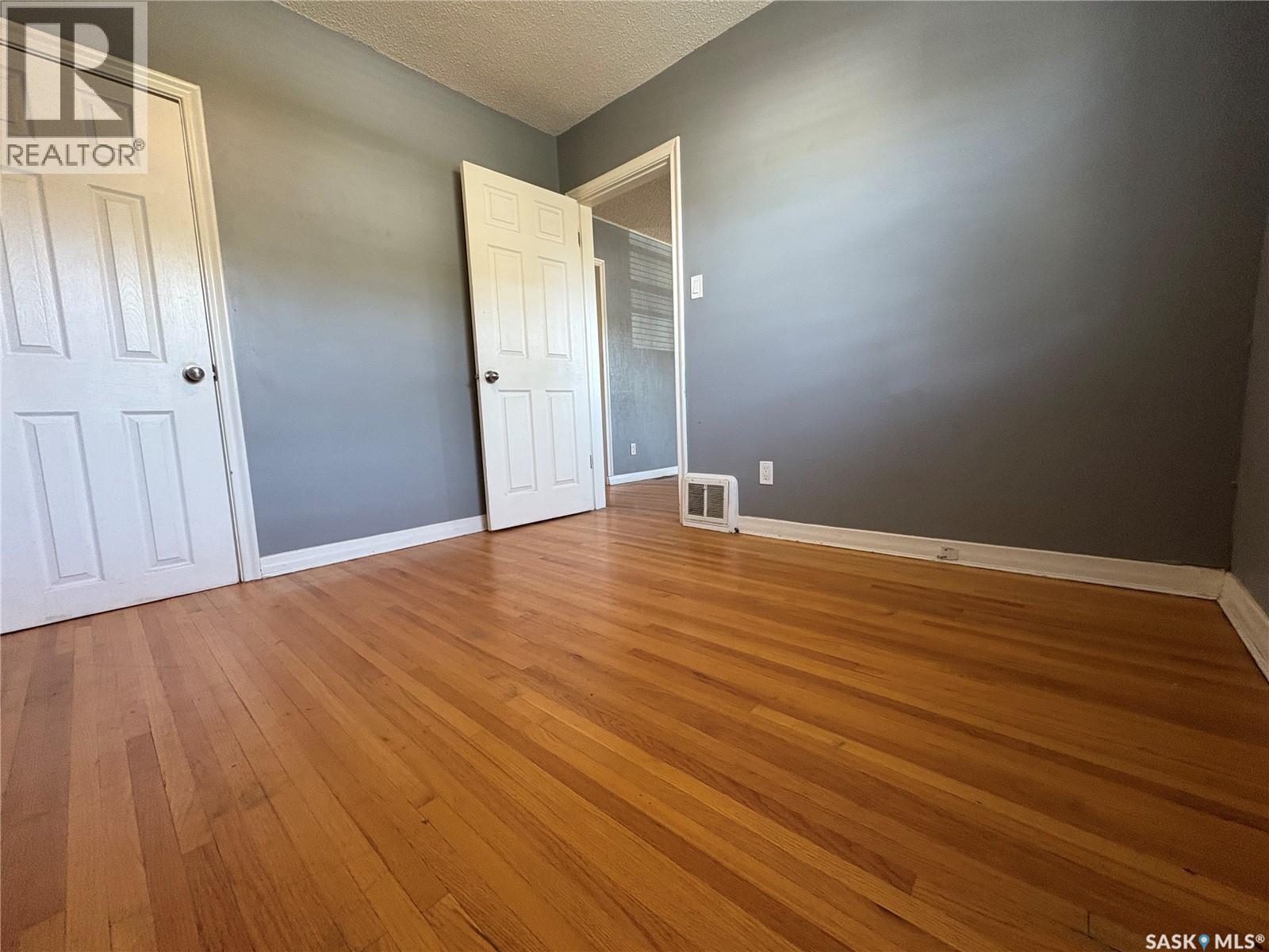 2341 Broder Street, Regina, Saskatchewan  S4N 3S9 - Photo 11 - SK018832