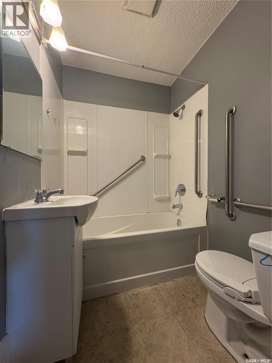 2341 Broder Street, Regina, Saskatchewan  S4N 3S9 - Photo 16 - SK018832