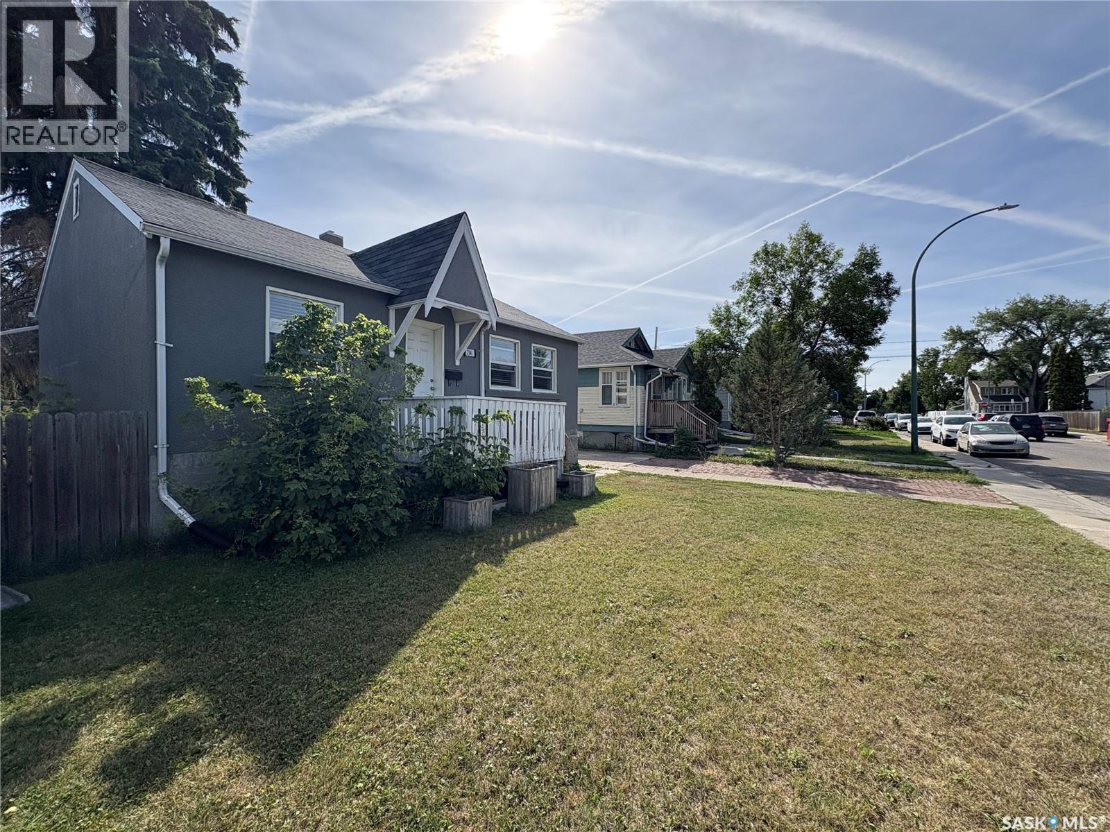 2341 Broder Street, Regina, Saskatchewan  S4N 3S9 - Photo 2 - SK018832