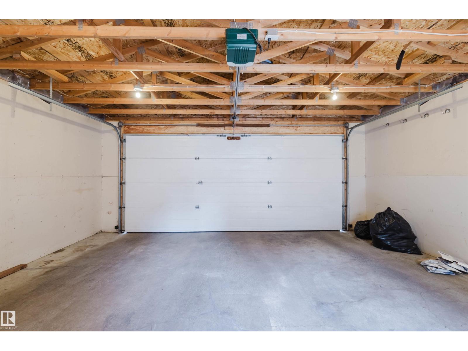 9235 Scott Ln Nw, Edmonton, Alberta  T6R 0E6 - Photo 35 - E4458497