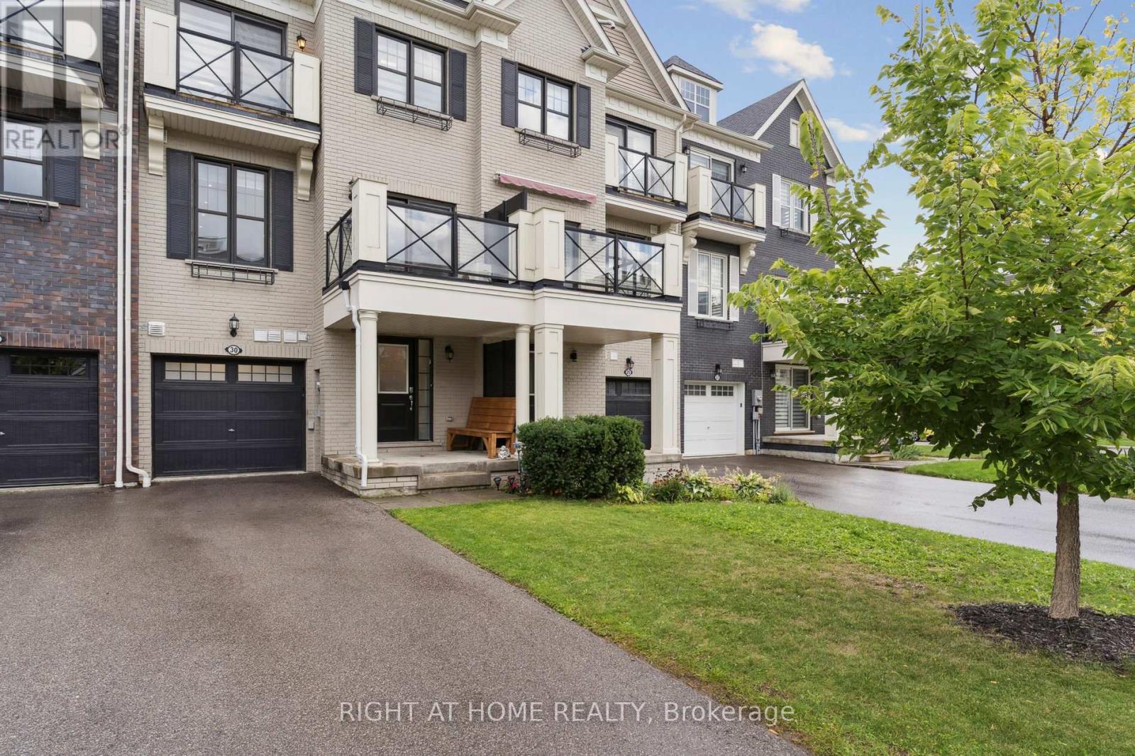 30 BOADWAY CRESCENT, Whitchurch-Stouffville, Ontario
