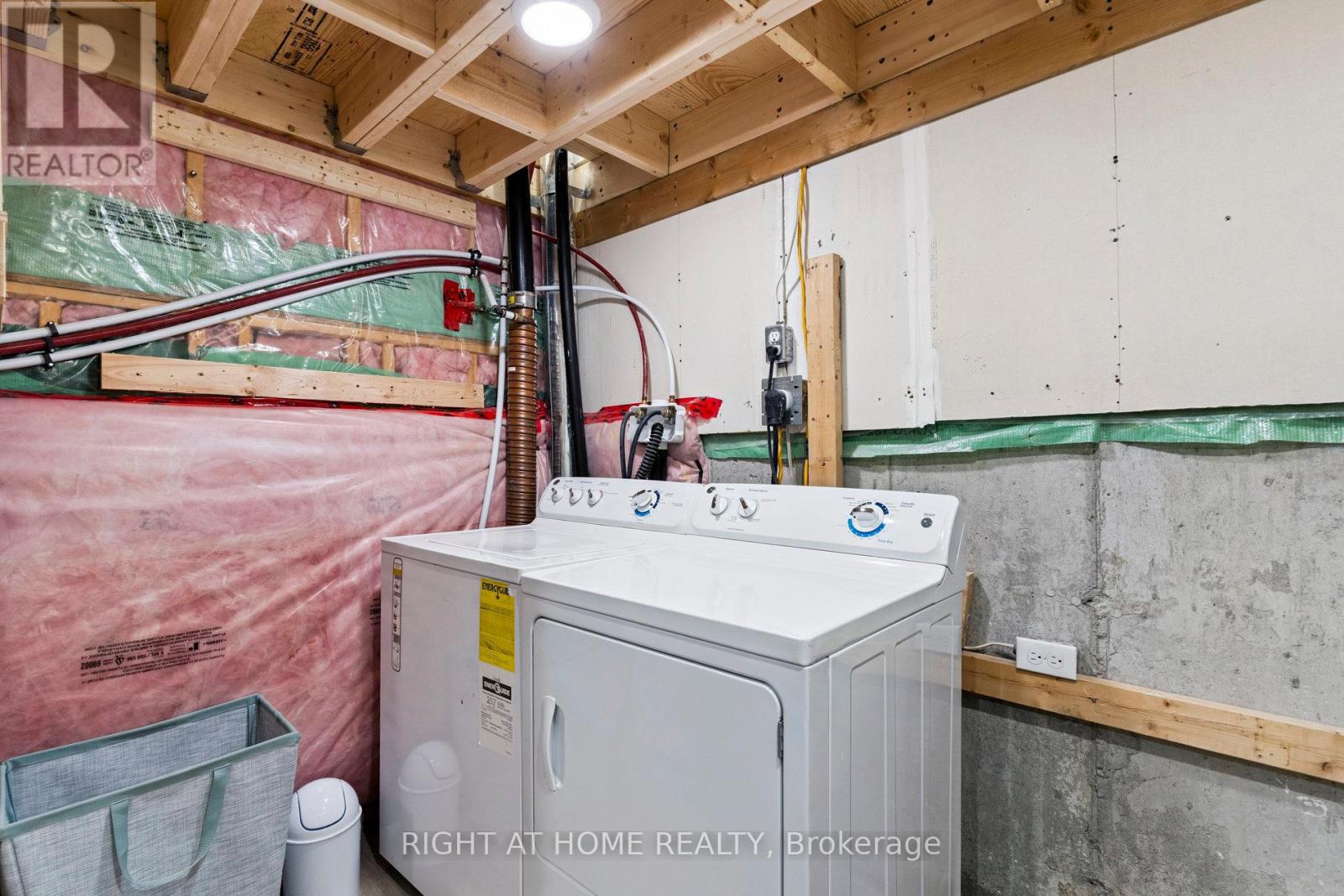 30 Boadway Crescent, Whitchurch-Stouffville, Ontario  L4A 1Y2 - Photo 42 - N12414285
