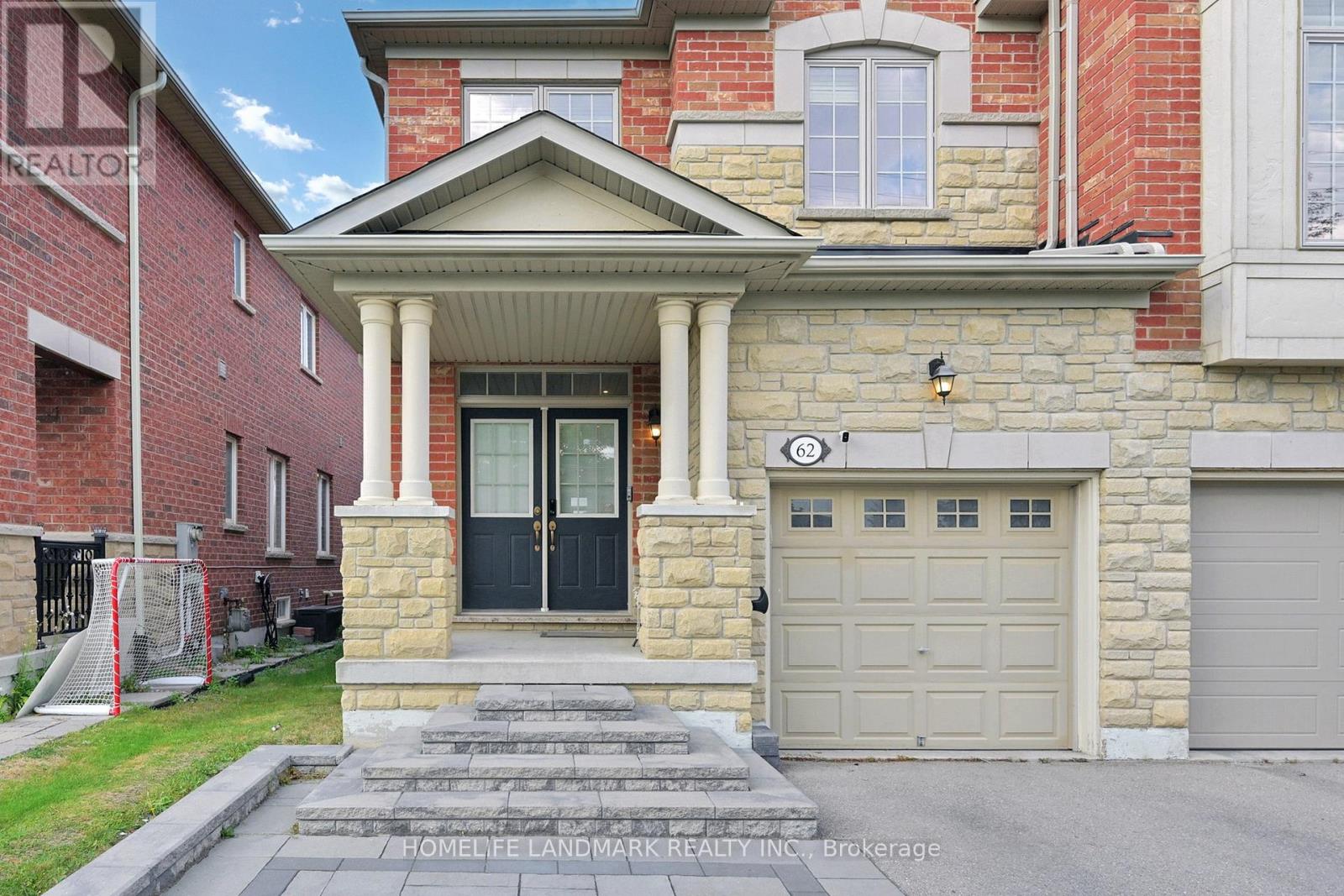 62 WHITE SPRUCE CRESCENT, Vaughan, Ontario
