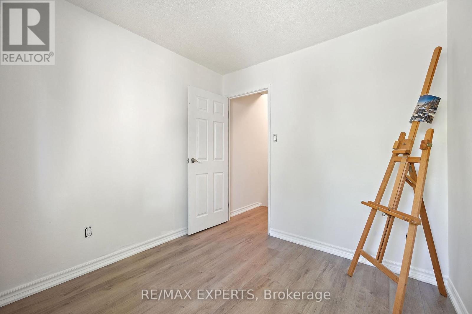 242 Milestone Crescent, Aurora, Ontario  L4G 3M2 - Photo 15 - N12414329