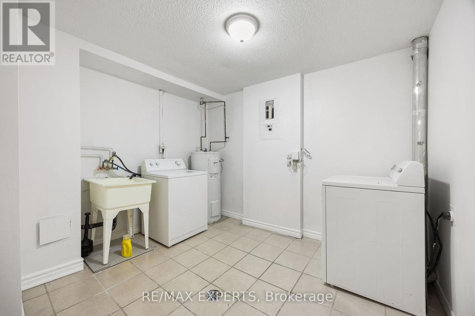 242 Milestone Crescent, Aurora, Ontario  L4G 3M2 - Photo 16 - N12414329