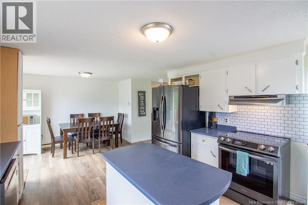 11 Tamtrev Court, Waasis, New Brunswick  E3B 9A2 - Photo 10 - NB127039