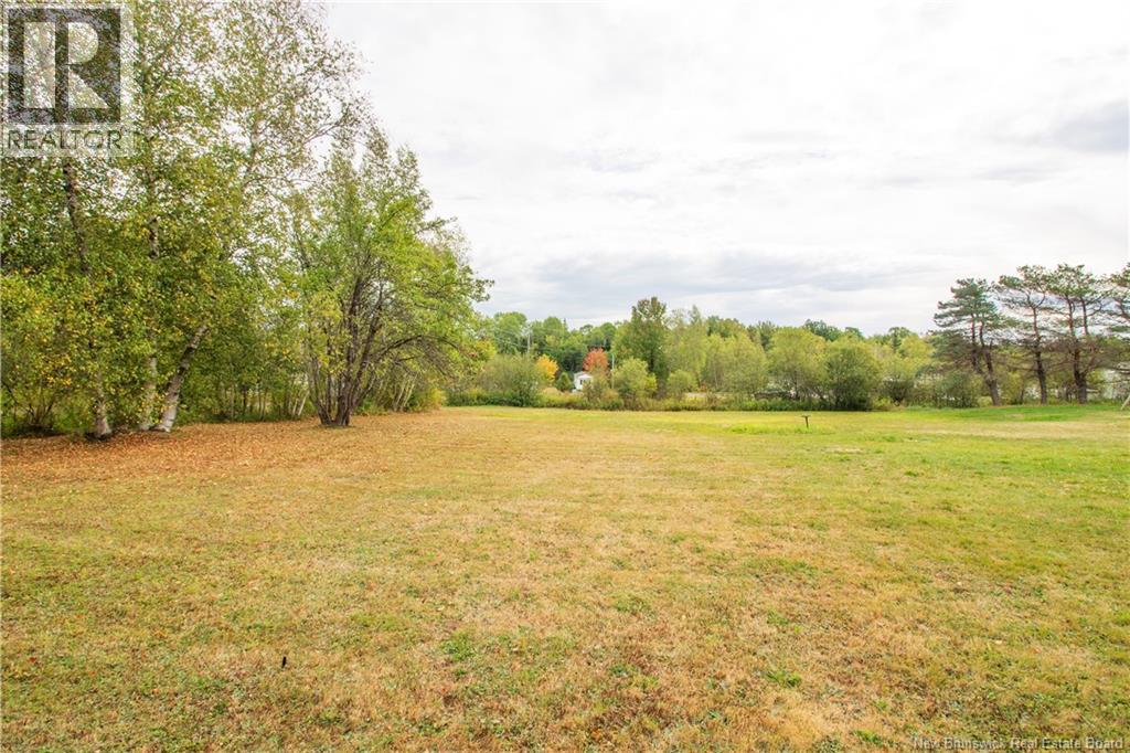 11 Tamtrev Court, Waasis, New Brunswick  E3B 9A2 - Photo 32 - NB127039