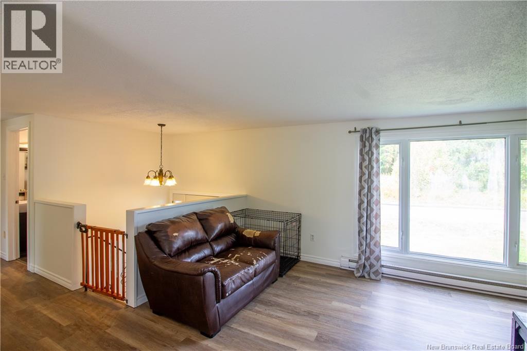 11 Tamtrev Court, Waasis, New Brunswick  E3B 9A2 - Photo 4 - NB127039
