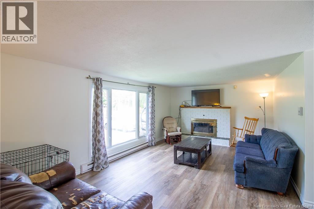 11 Tamtrev Court, Waasis, New Brunswick  E3B 9A2 - Photo 5 - NB127039