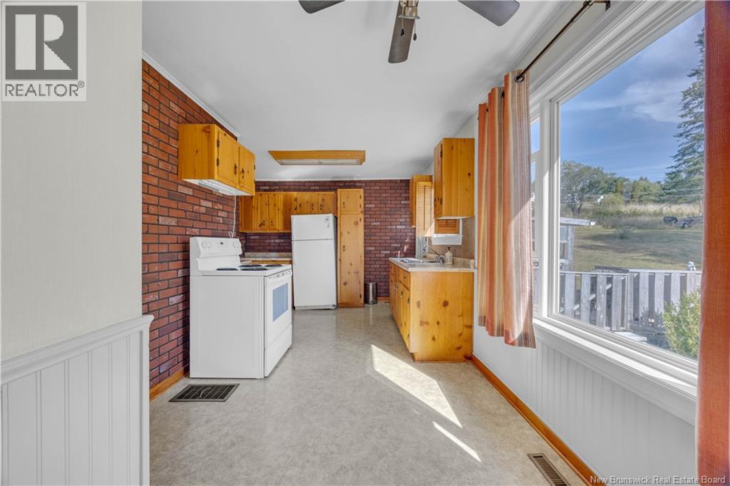 135 Porter Street, Saint John, New Brunswick  E2M 0A4 - Photo 8 - NB126794