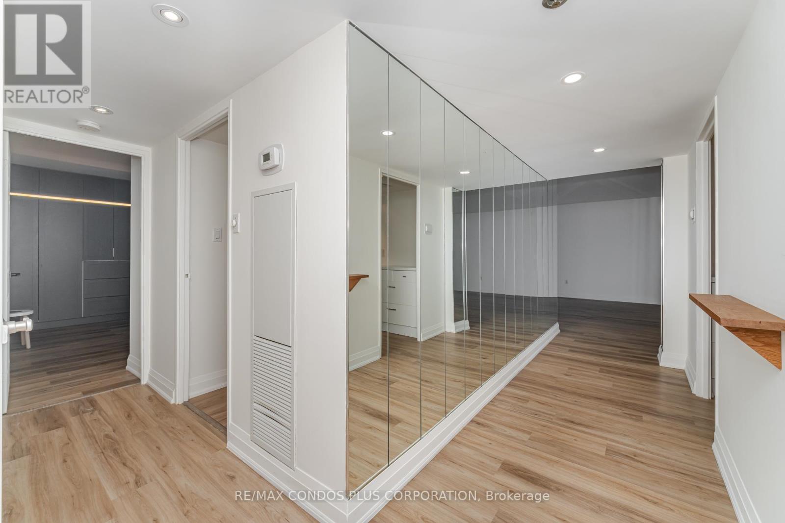 805 - 2045 Lake Shore Boulevard W, Toronto, Ontario  M8V 2Z6 - Photo 7 - W12411496