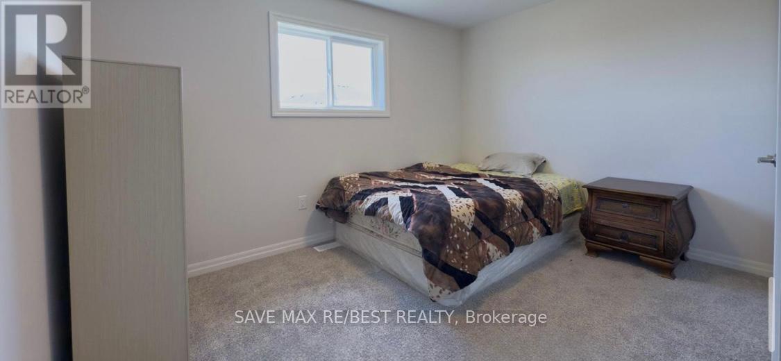 127 Hillcrest Road, Port Colborne, Ontario  L3K 6E6 - Photo 17 - X12413077
