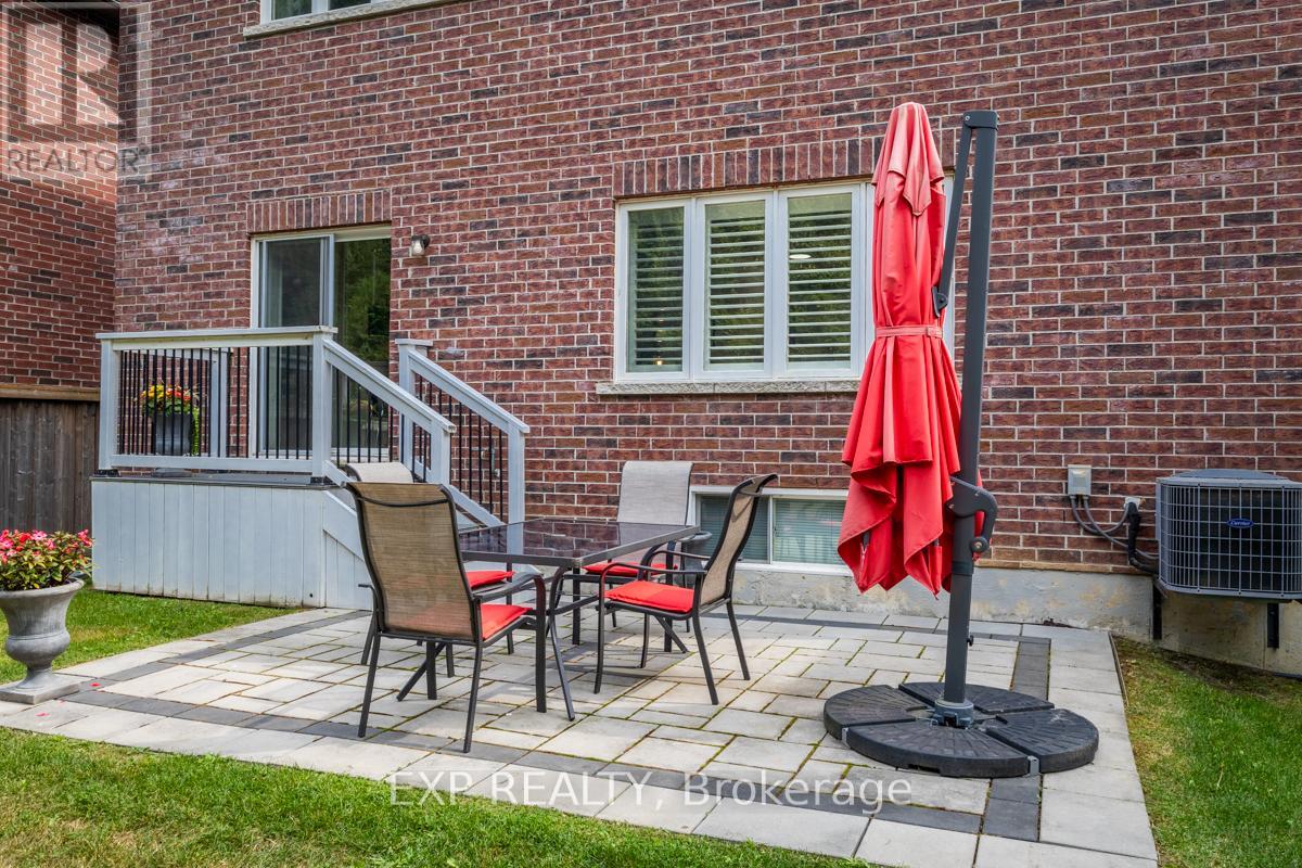 36 Secinaro Avenue, Hamilton, Ontario  L9G 0C6 - Photo 27 - X12413165
