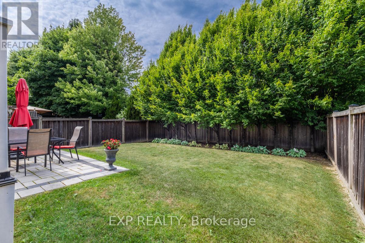 36 Secinaro Avenue, Hamilton, Ontario  L9G 0C6 - Photo 28 - X12413165