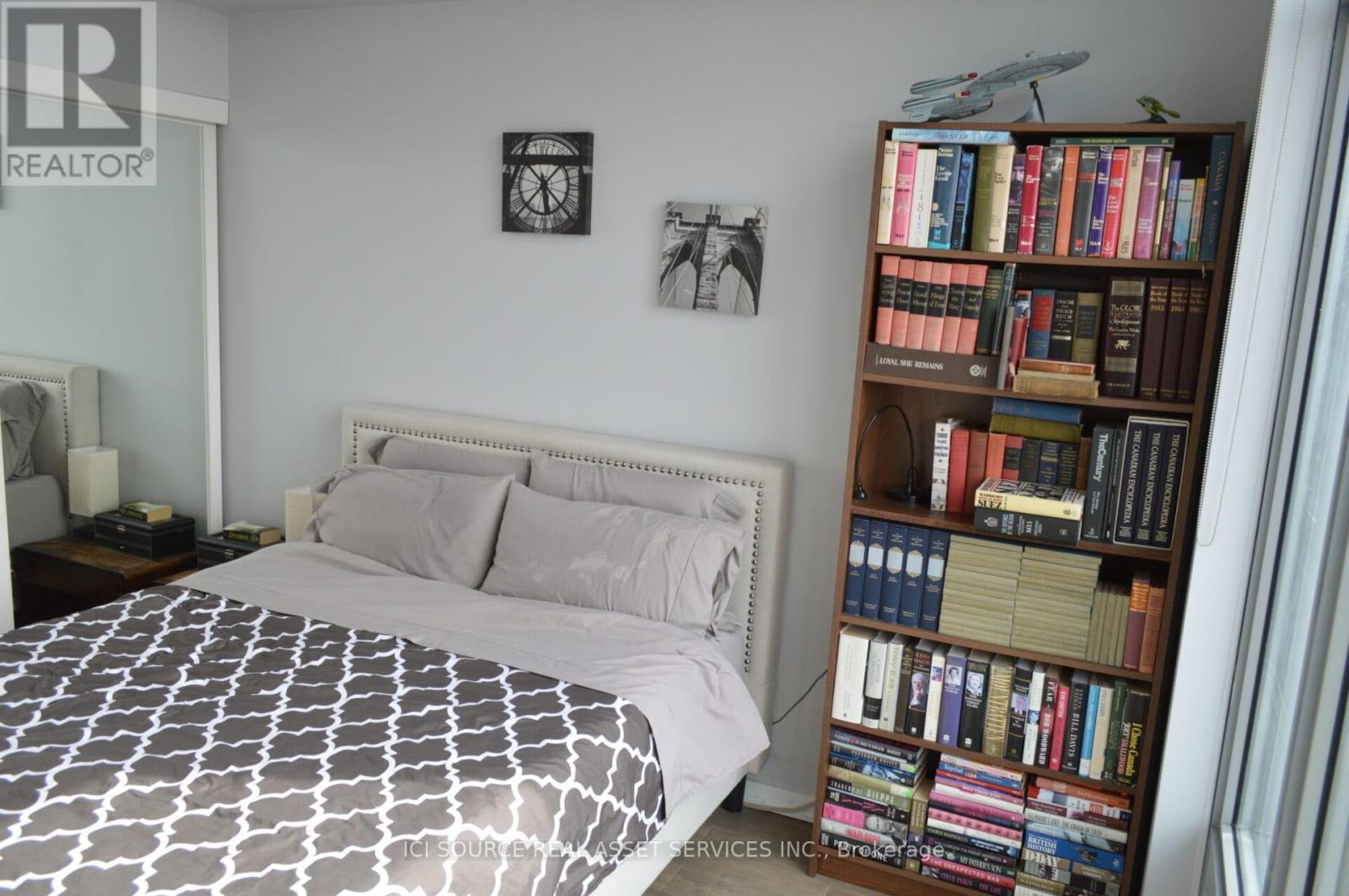 3409 - 105 The Queensway, Toronto, Ontario  M6S 5B5 - Photo 7 - W12414275