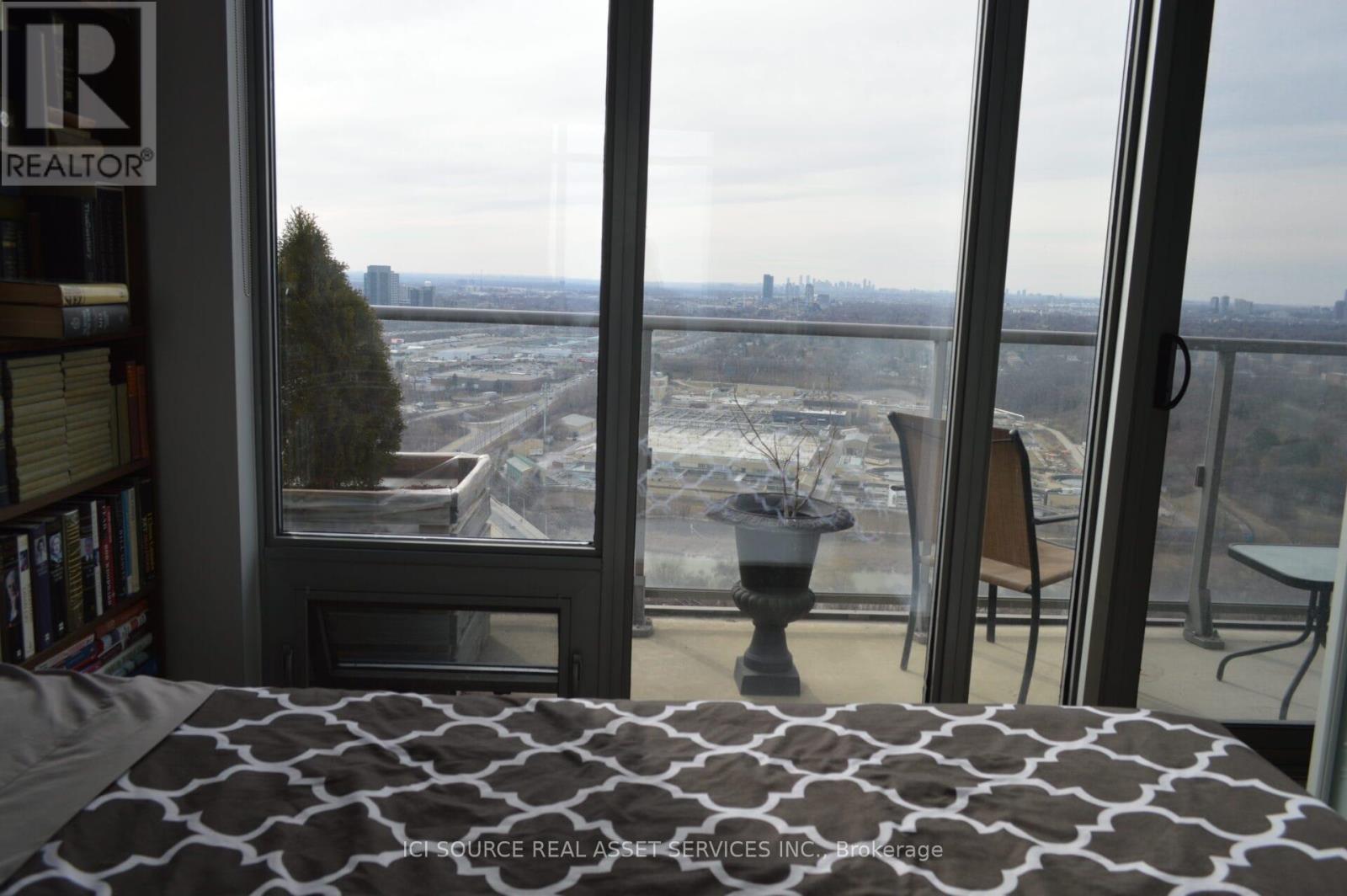 3409 - 105 The Queensway, Toronto, Ontario  M6S 5B5 - Photo 9 - W12414275