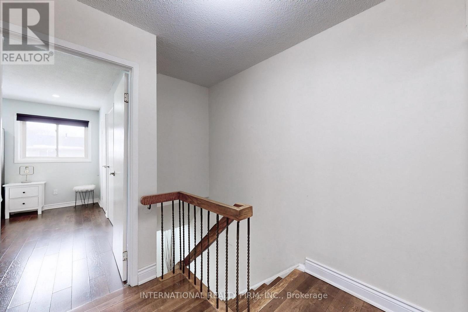 62 - 60 Hanson Road, Mississauga, Ontario  L5B 2P6 - Photo 17 - W12414286