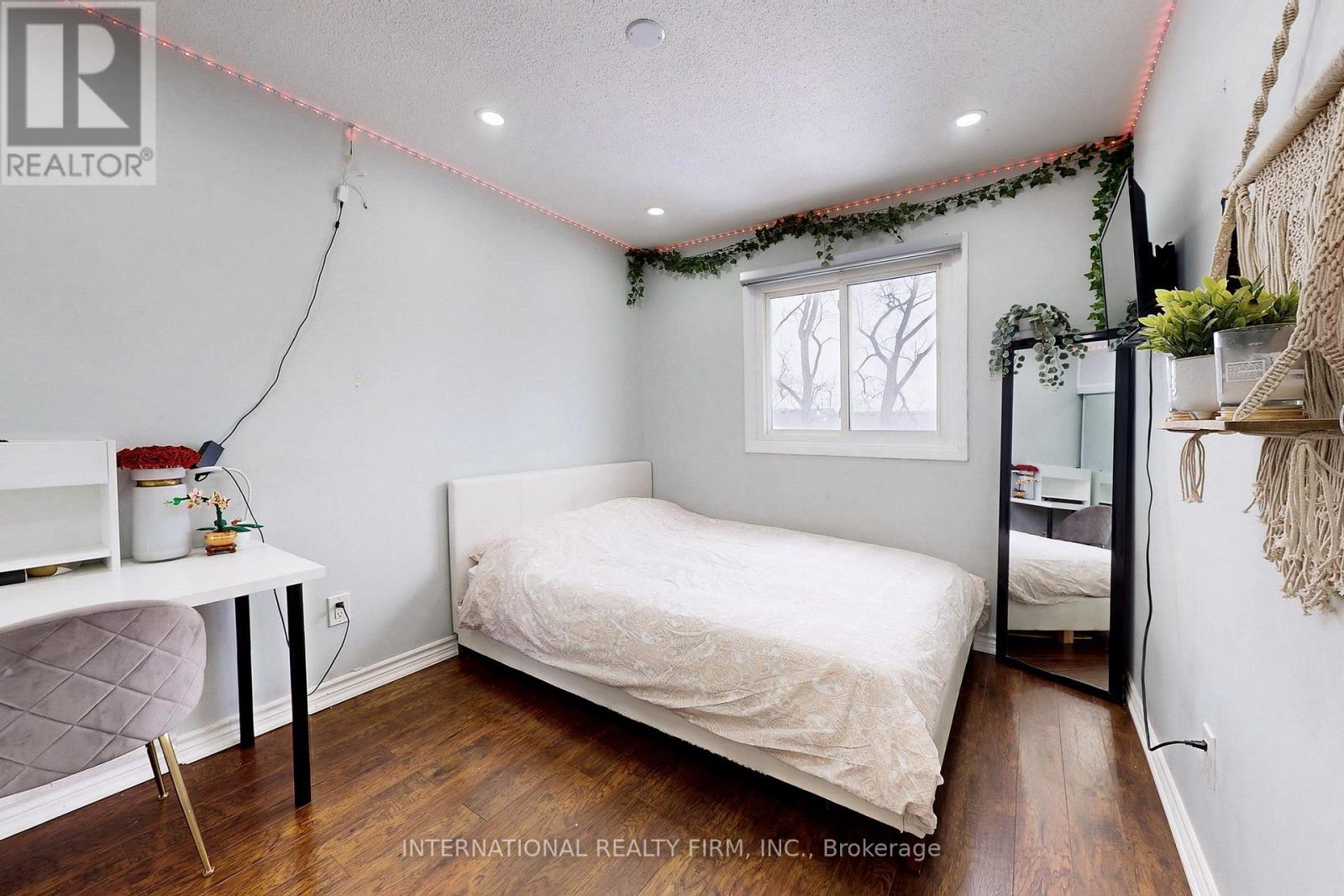 62 - 60 Hanson Road, Mississauga, Ontario  L5B 2P6 - Photo 25 - W12414286