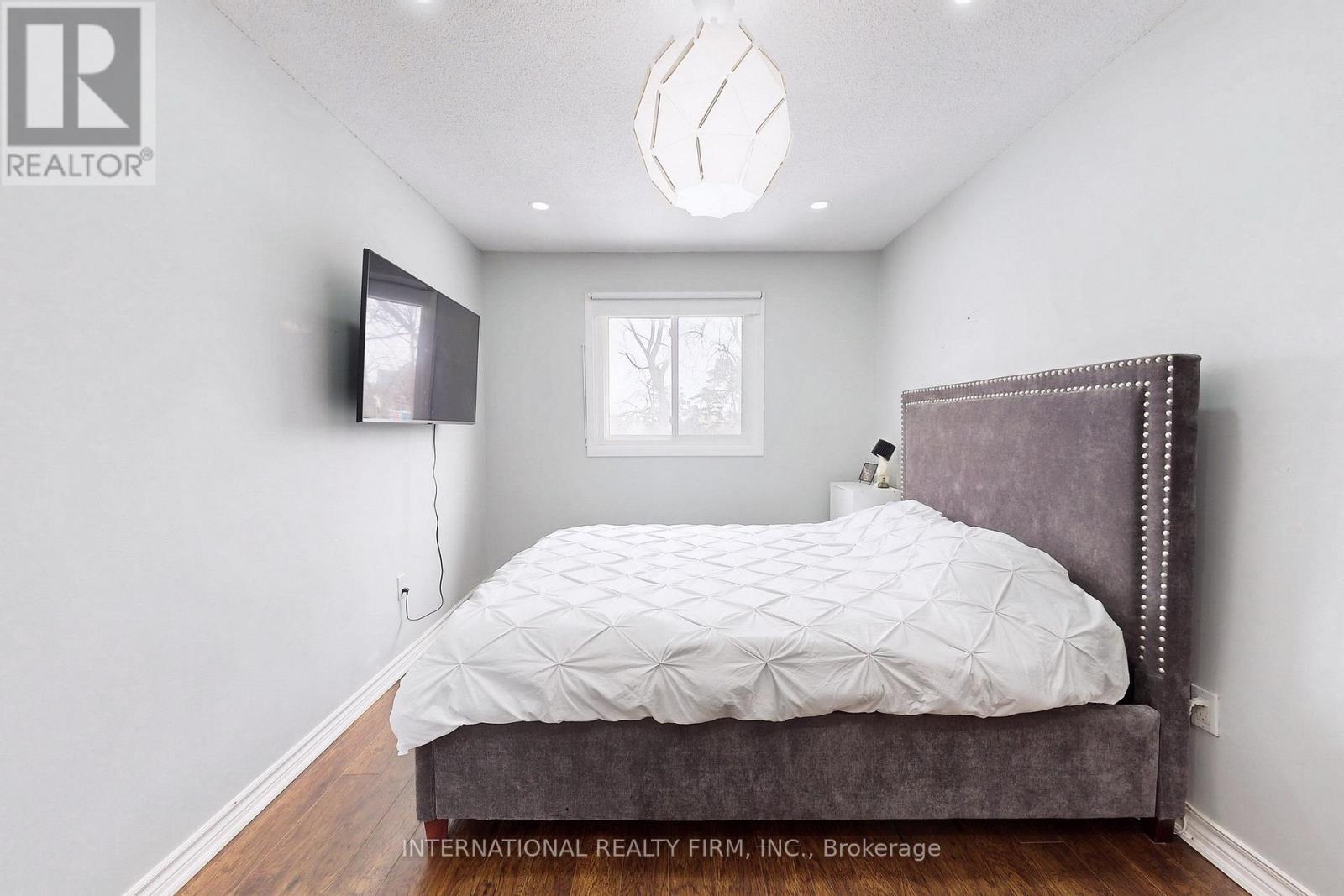 62 - 60 Hanson Road, Mississauga, Ontario  L5B 2P6 - Photo 29 - W12414286
