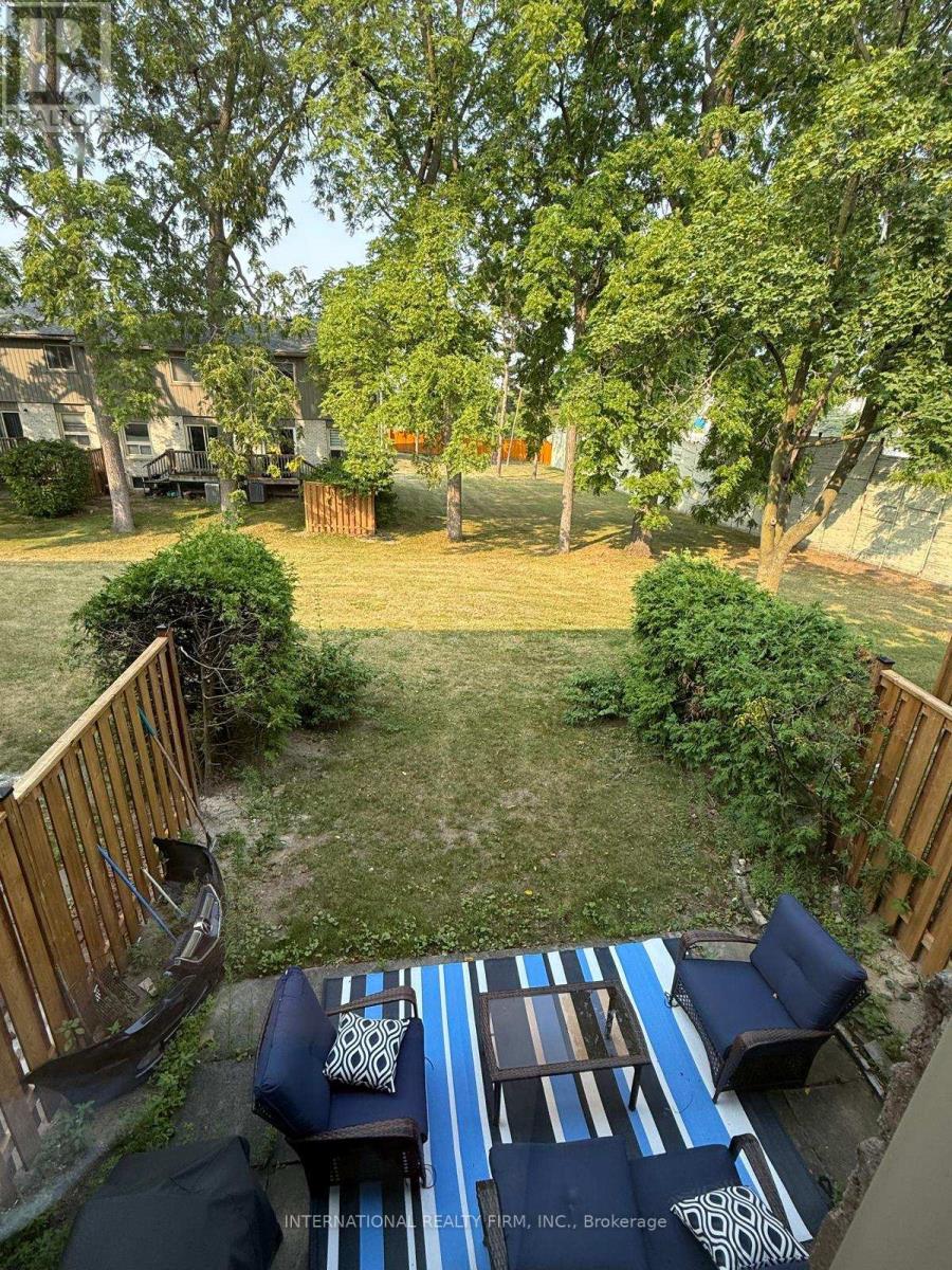 62 - 60 Hanson Road, Mississauga, Ontario  L5B 2P6 - Photo 45 - W12414286