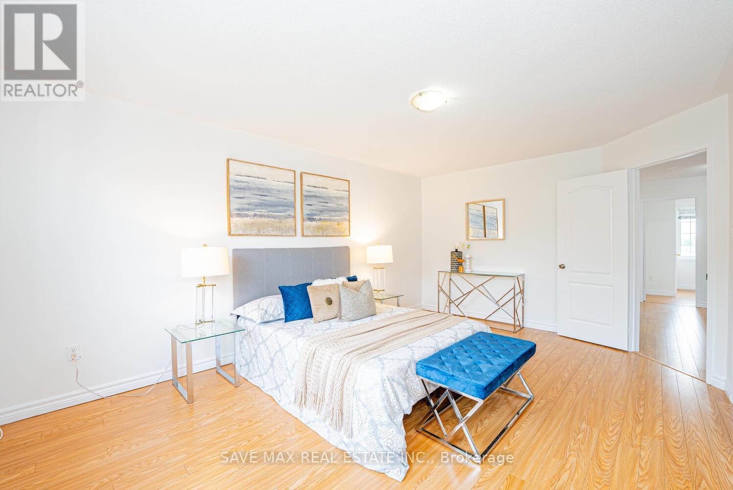 100 Bushmill Circle, Brampton, Ontario  L7A 0K6 - Photo 28 - W12414287