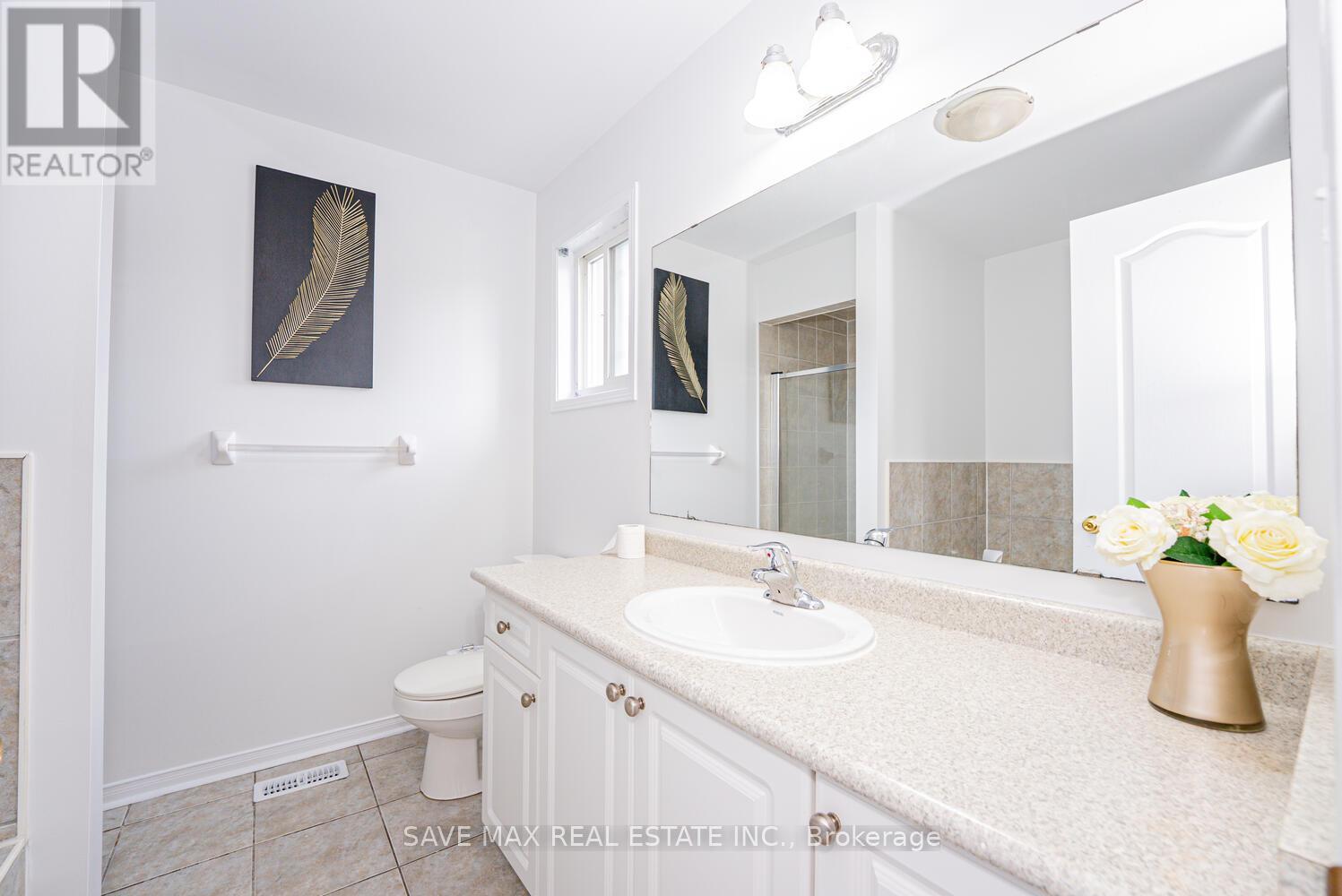 100 Bushmill Circle, Brampton, Ontario  L7A 0K6 - Photo 31 - W12414287