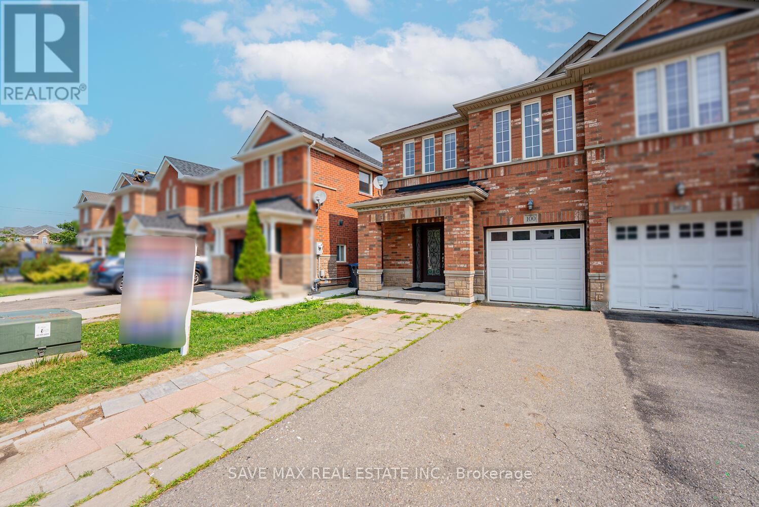 100 Bushmill Circle, Brampton, Ontario  L7A 0K6 - Photo 4 - W12414287
