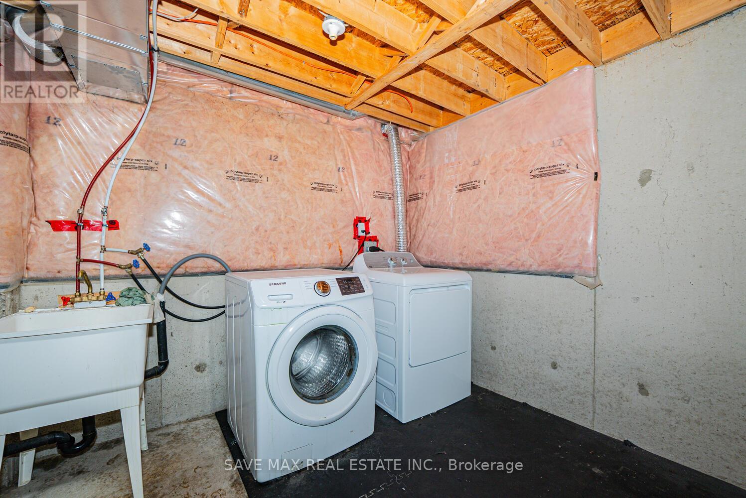 100 Bushmill Circle, Brampton, Ontario  L7A 0K6 - Photo 44 - W12414287