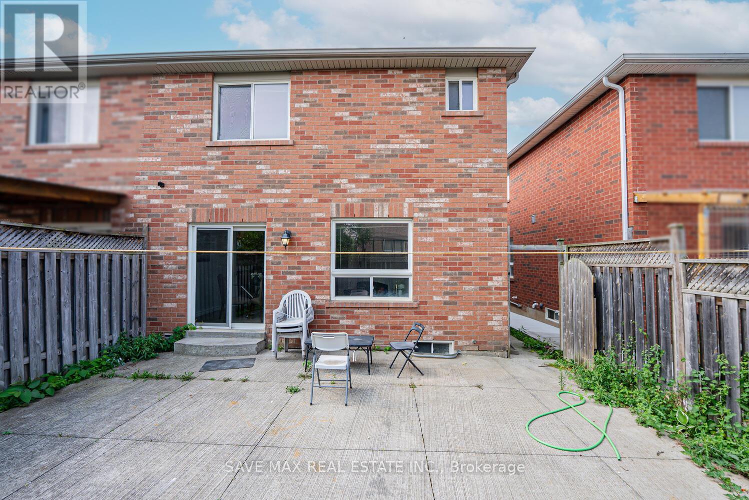 100 Bushmill Circle, Brampton, Ontario  L7A 0K6 - Photo 46 - W12414287