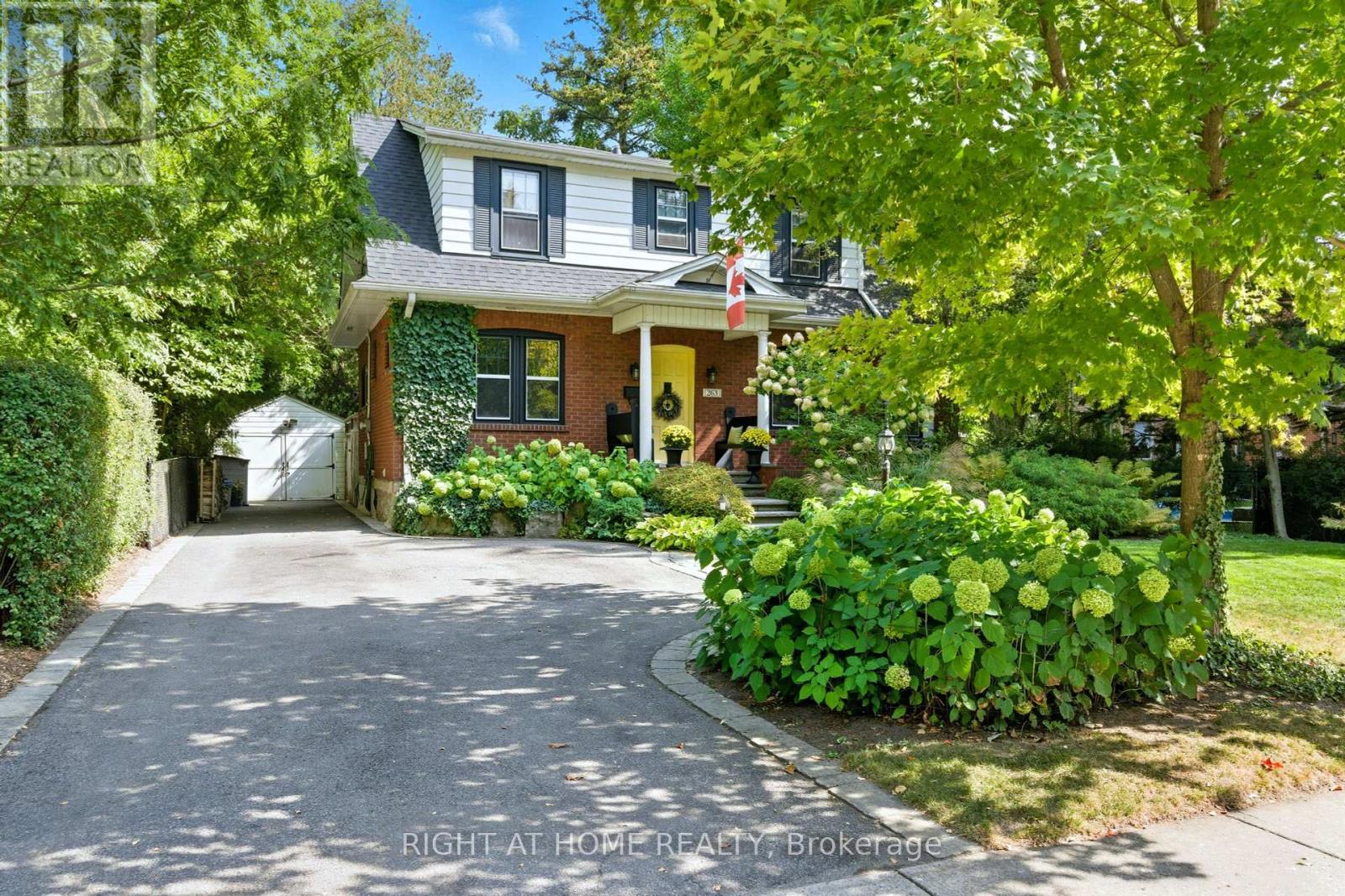 263 HART AVENUE, Burlington, Ontario