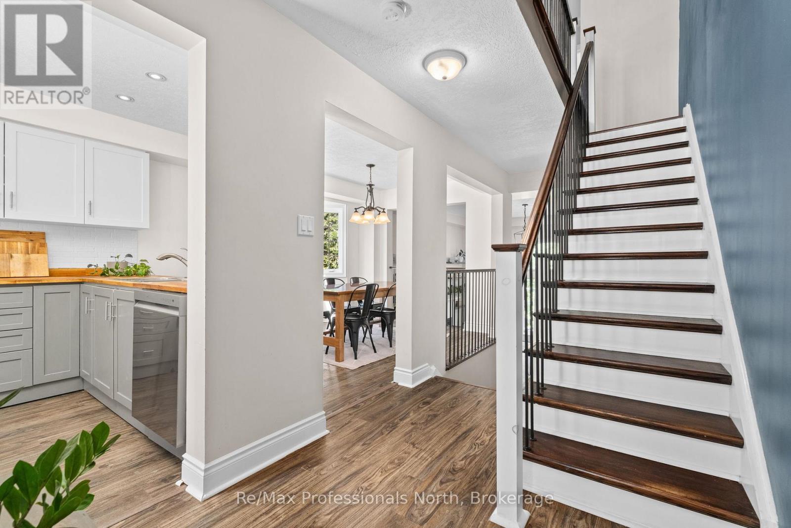 166 Musquash Road, Gravenhurst, Ontario  P1P 1R2 - Photo 18 - X12414421