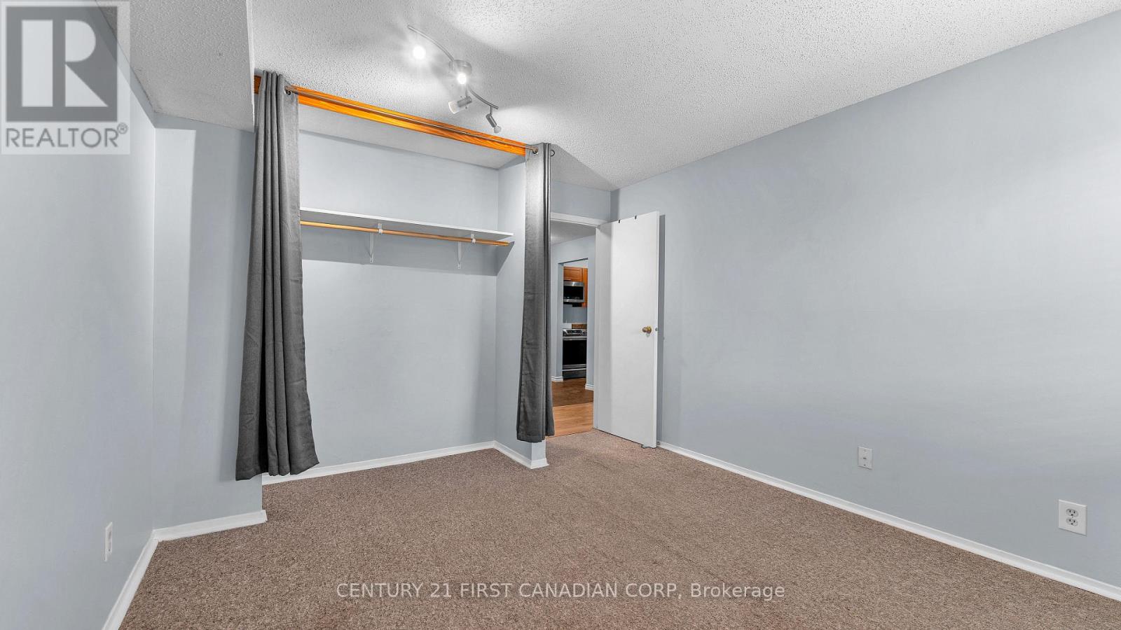 203 - 739 Deveron Crescent, London South, Ontario  N5Z 4Y1 - Photo 10 - X12414338